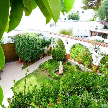 Πανσιόν Oasis Menorca