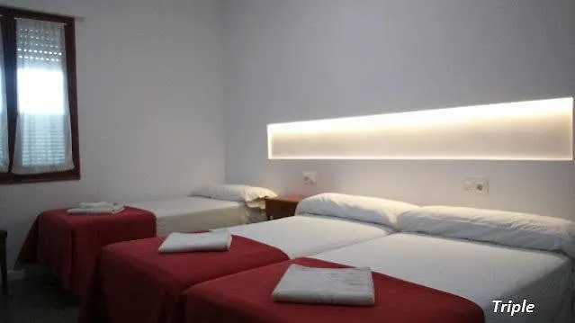 Oasis Menorca Гостевой дом Сьюдадела